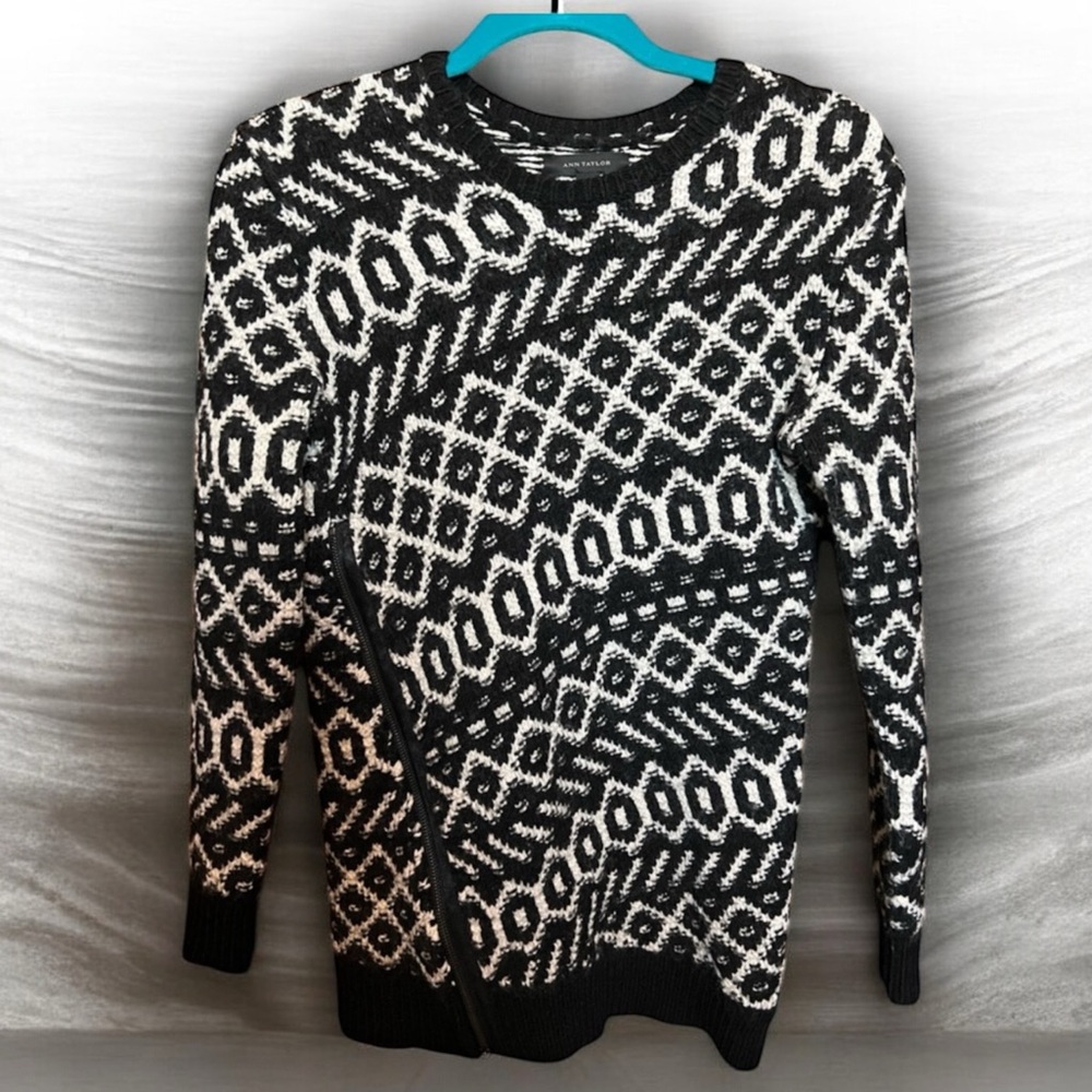 Ann Taylor Black and White Geometric Sweater